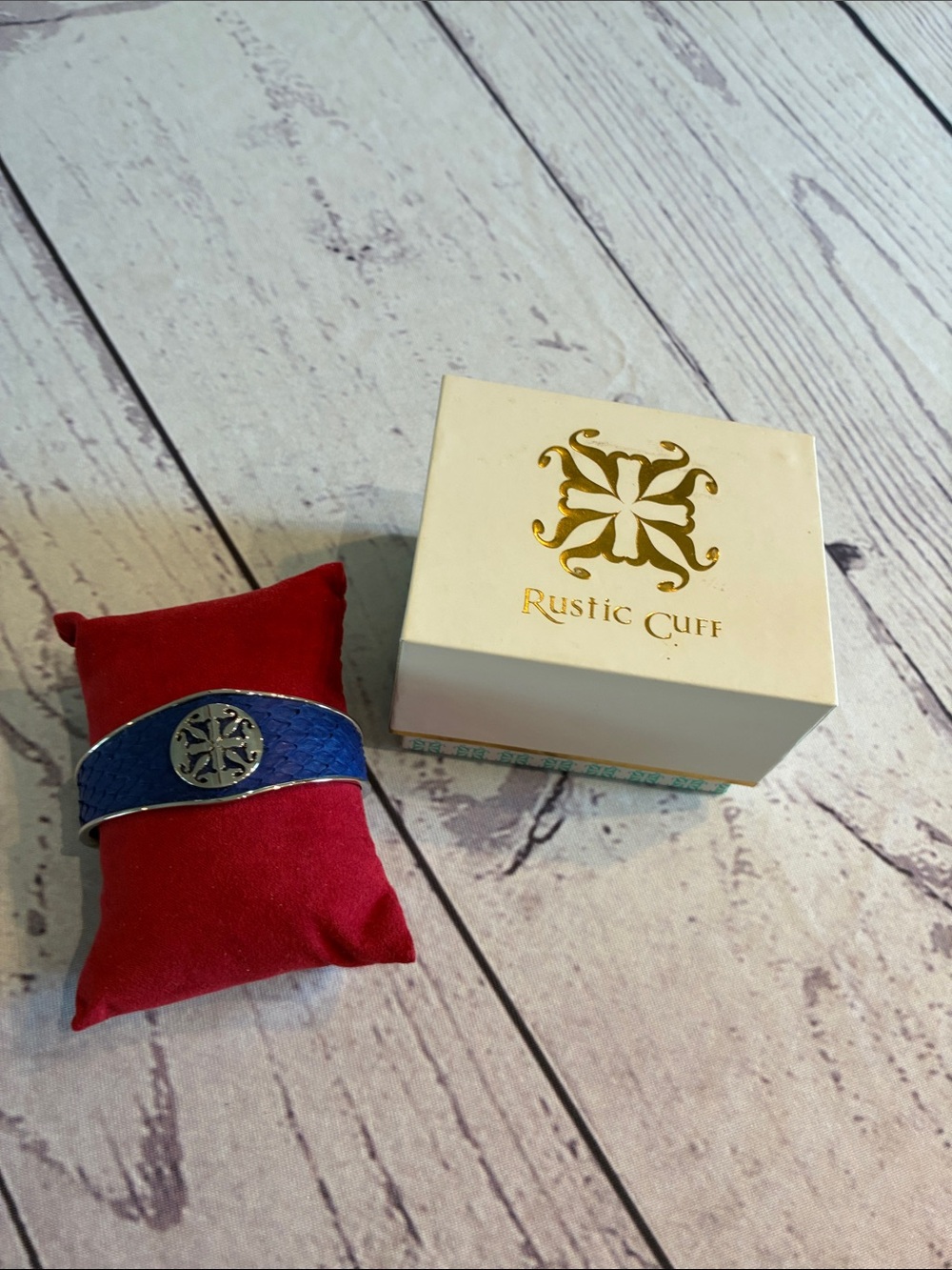 🎉NEW LISTING!🎉Rustic Cuff Blue Leather Cuff Bracelet